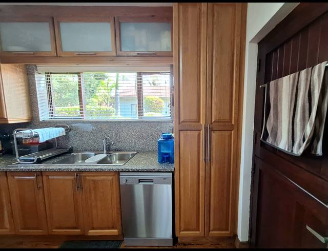 3 BEDROOM FREEHOLD FOR SALE IN SHELLY BEACH